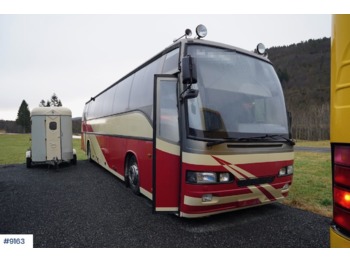 Туристический автобус Scania K144: фото 1