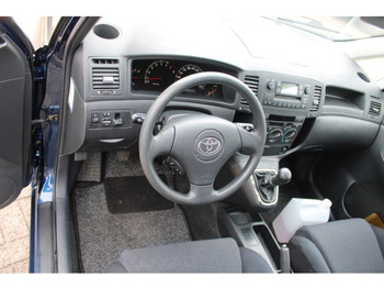 Легковой автомобиль Toyota Corolla Verso + Manual: фото 5