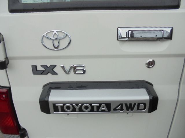 Новый Легковой автомобиль Toyota Land Cruiser NEW UNUSED LX V6: фото 9