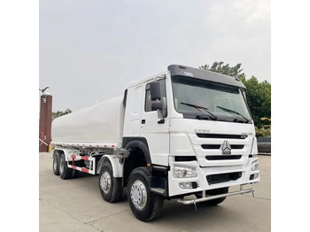 SINOTRUK 8x4 drive HOWO water sprinkler truck 30000 liters - Грузовик-цистерна