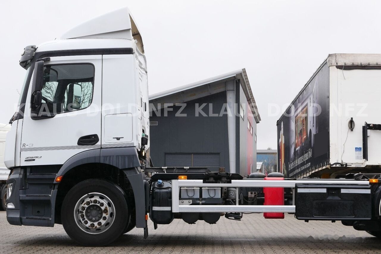 Mercedes-Benz Actros 2540 6x2 BDF Container truck + tail lift в лизинг Mercedes-Benz Actros 2540 6x2 BDF Container truck + tail lift: фото 11