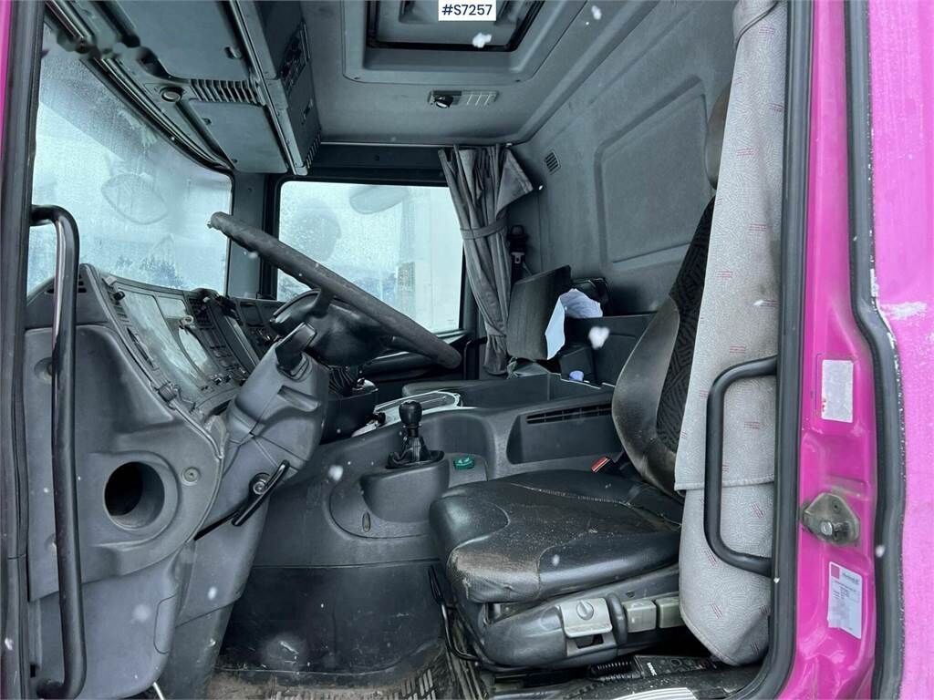 Грузовик с закрытым кузовом Scania P94 Box Truck: фото 20
