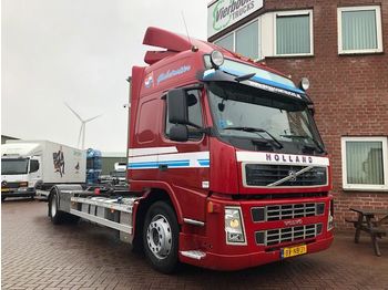 Грузовик-контейнеровоз/ Сменный кузов Volvo FM9-300 GLOBETROTTER EURO5 LADEBORDWAND HOLLAND TRUCK: фото 1