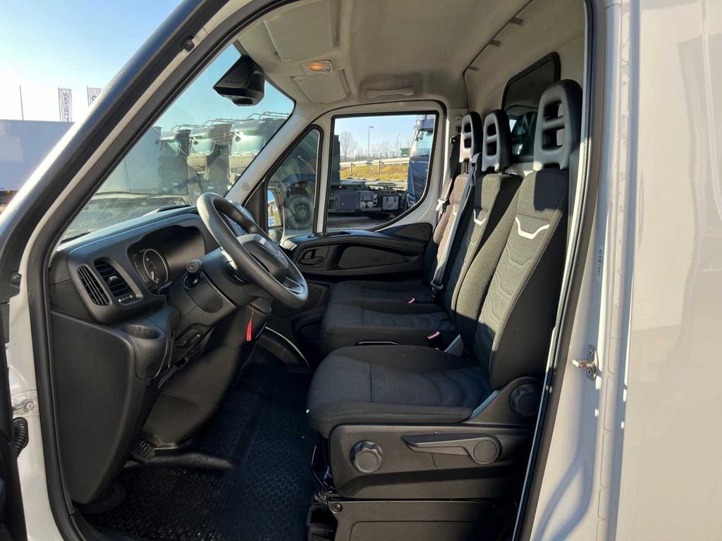 Цельнометаллический фургон Iveco Daily 35 S16 A8 V *Automatik*Klima*4.100mm*: фото 13