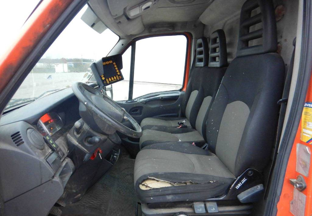 Цельнометаллический фургон Iveco Daily 50C15: фото 6