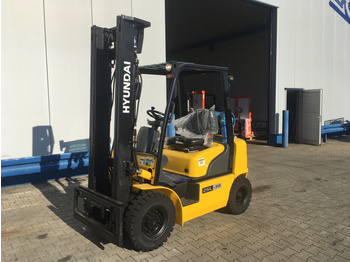 Hyundai 25L-7A - Дизельный погрузчик