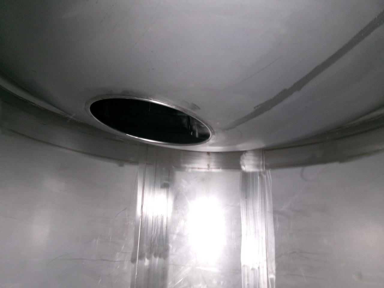 Полуприцеп-цистерна для транспортировки химикатов Clayton Chemical tank inox 37.5 m3 / 1 comp: фото 19