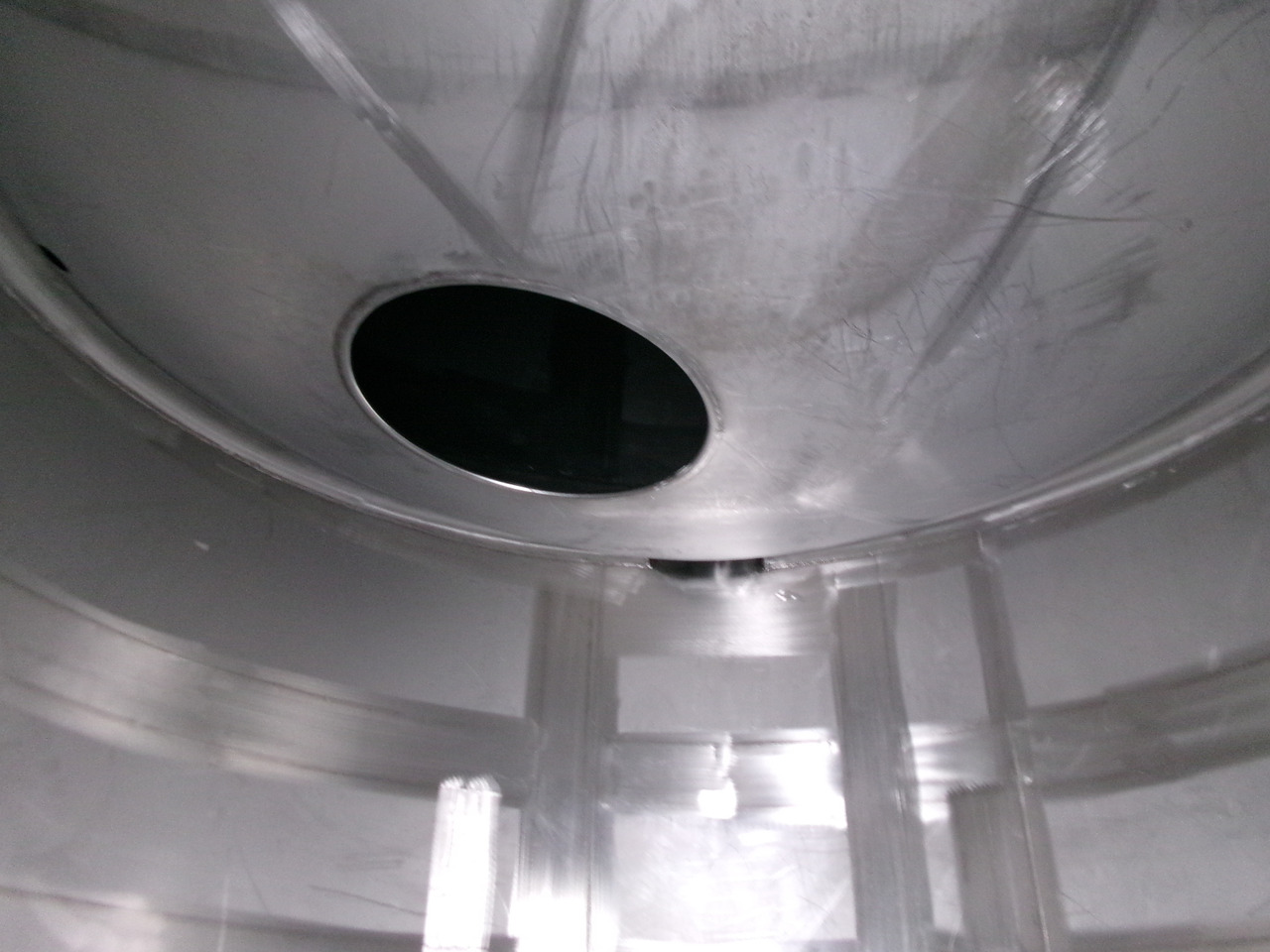 Полуприцеп-цистерна для транспортировки химикатов Clayton Chemical tank inox 37.5 m3 / 1 comp: фото 13
