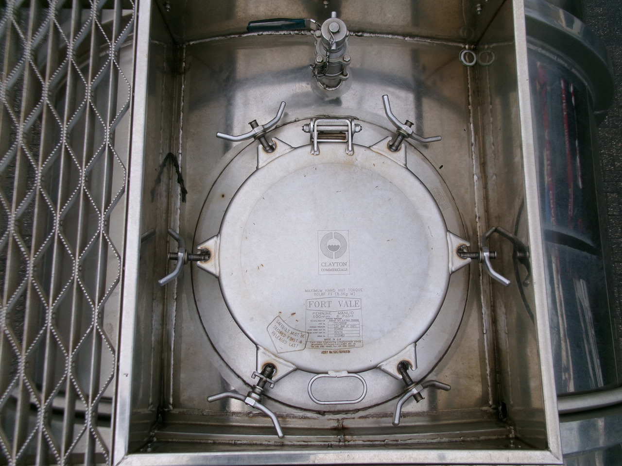 Полуприцеп-цистерна для транспортировки химикатов Clayton Chemical tank inox 37.5 m3 / 1 comp: фото 17