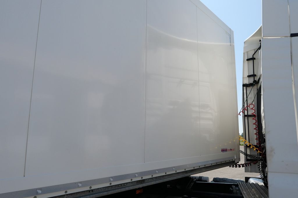 Полуприцеп-фургон Schmitz Cargobull SKO 24 / LBW 2500 KG DHOLLANDIA /2 xLIFTACHSE: фото 25