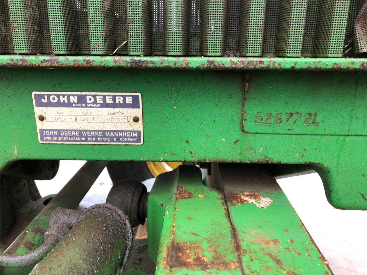 Трактор JOHN DEERE 3040: фото 8