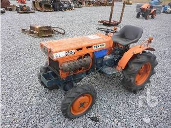 KUBOTA B7001DT 4WD - Минитрактор