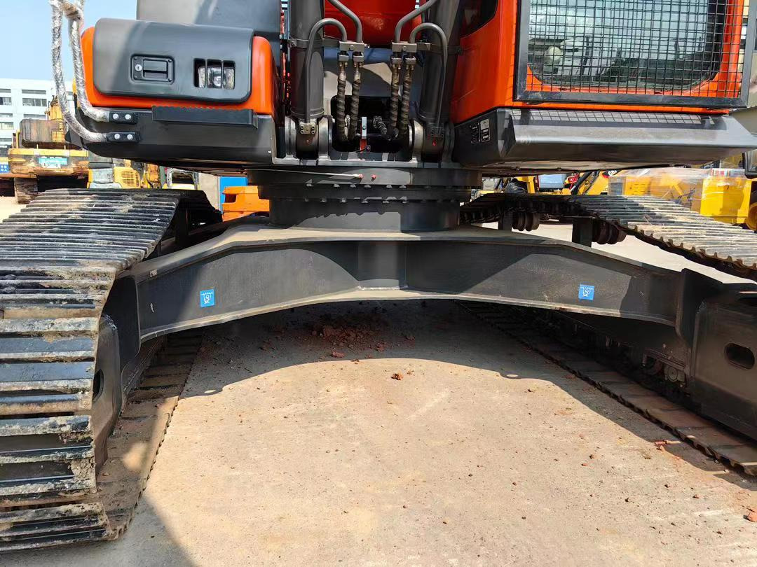 Гусеничный экскаватор Good chassis excavator doosan dx300lc mining excavator for sale: фото 12