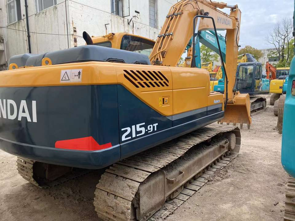 Гусеничный экскаватор Hot selling !!! used excavator HYUNDAI R215-9T, R210W-9T R215-9 R220lc-9 all in good condition low price in stock on sale: фото 6