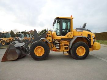Колёсный погрузчик VOLVO L90H