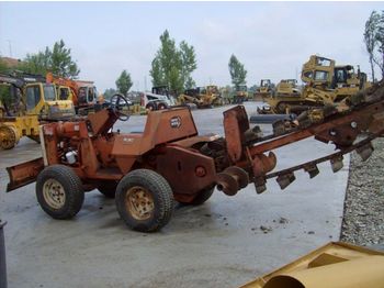 DITCH-WITCH R 30 4 wheel drive trencher - Траншеекопатель