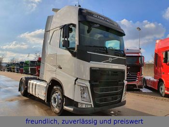 Тягач Volvo VOLVO 500 * GLOBETROTTER XL * XENON *