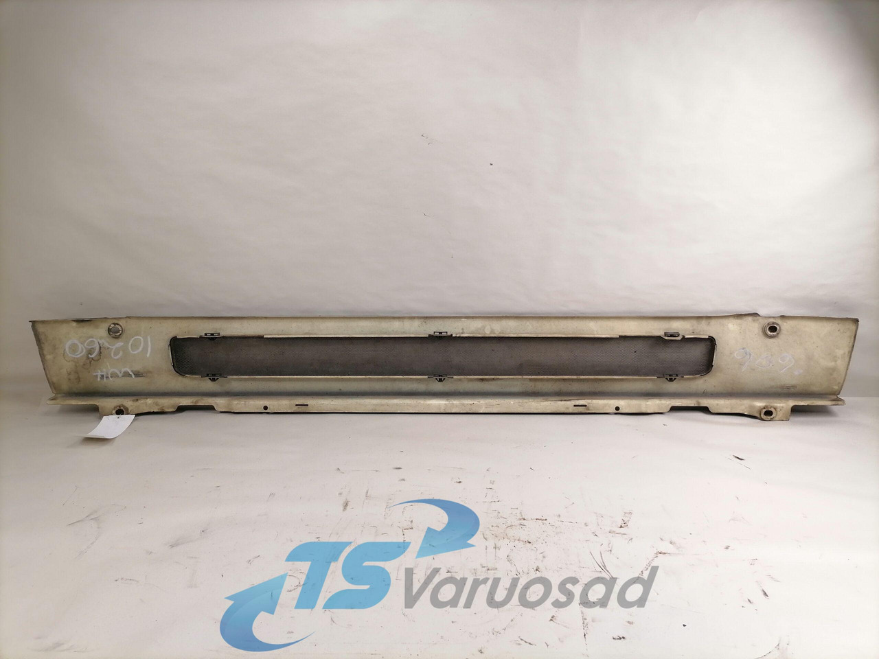 Решётка радиатора для Грузовиков Grille panel 1748085: фото 2