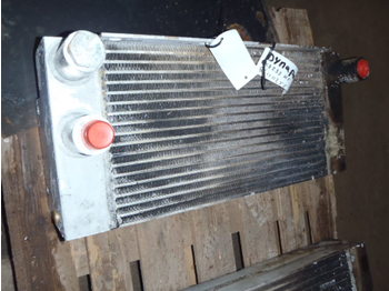 Dynapac CG233HF - Масляный радиатор