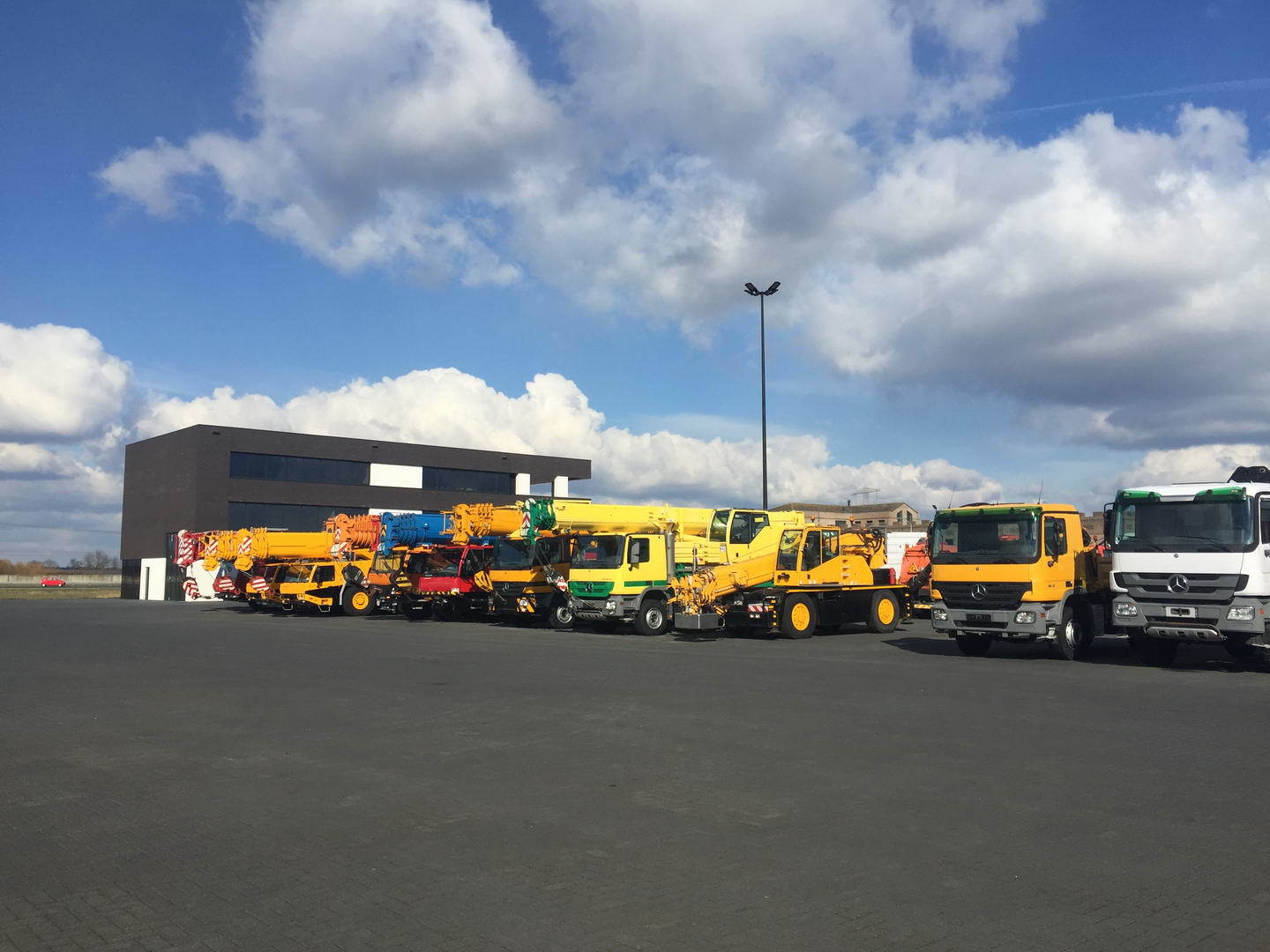 Geurts Trucks B.V. - объявления о продаже undefined: фото 5