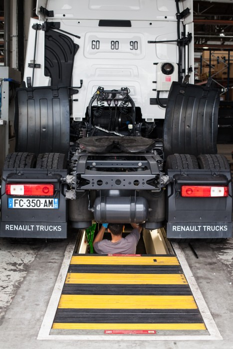Renault Trucks France - Тягачи - 4х2, Коробка передач: автоматическая undefined: фото 7