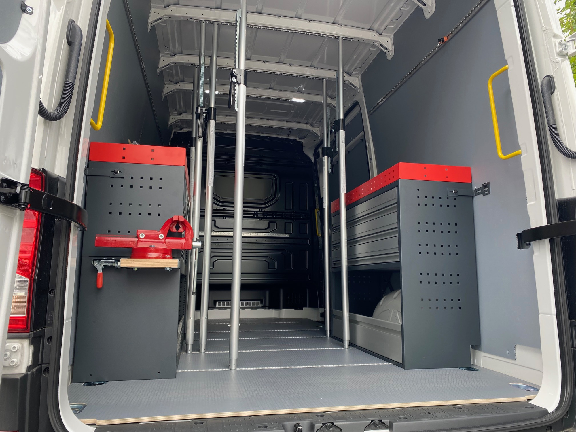 Silvio Behnke Kfz Handel und Vermietung GmbH undefined: фото 5