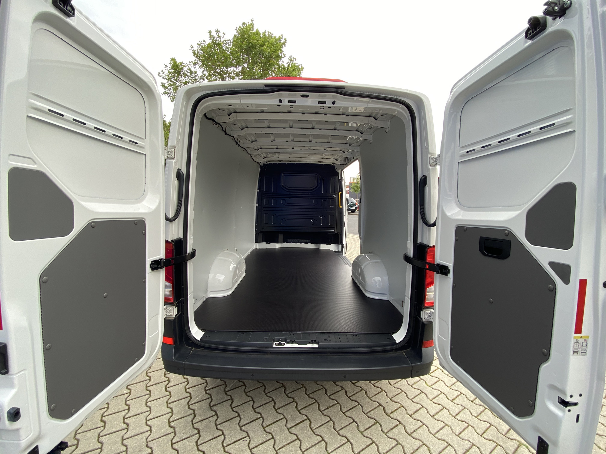 Silvio Behnke Kfz Handel und Vermietung GmbH undefined: фото 4