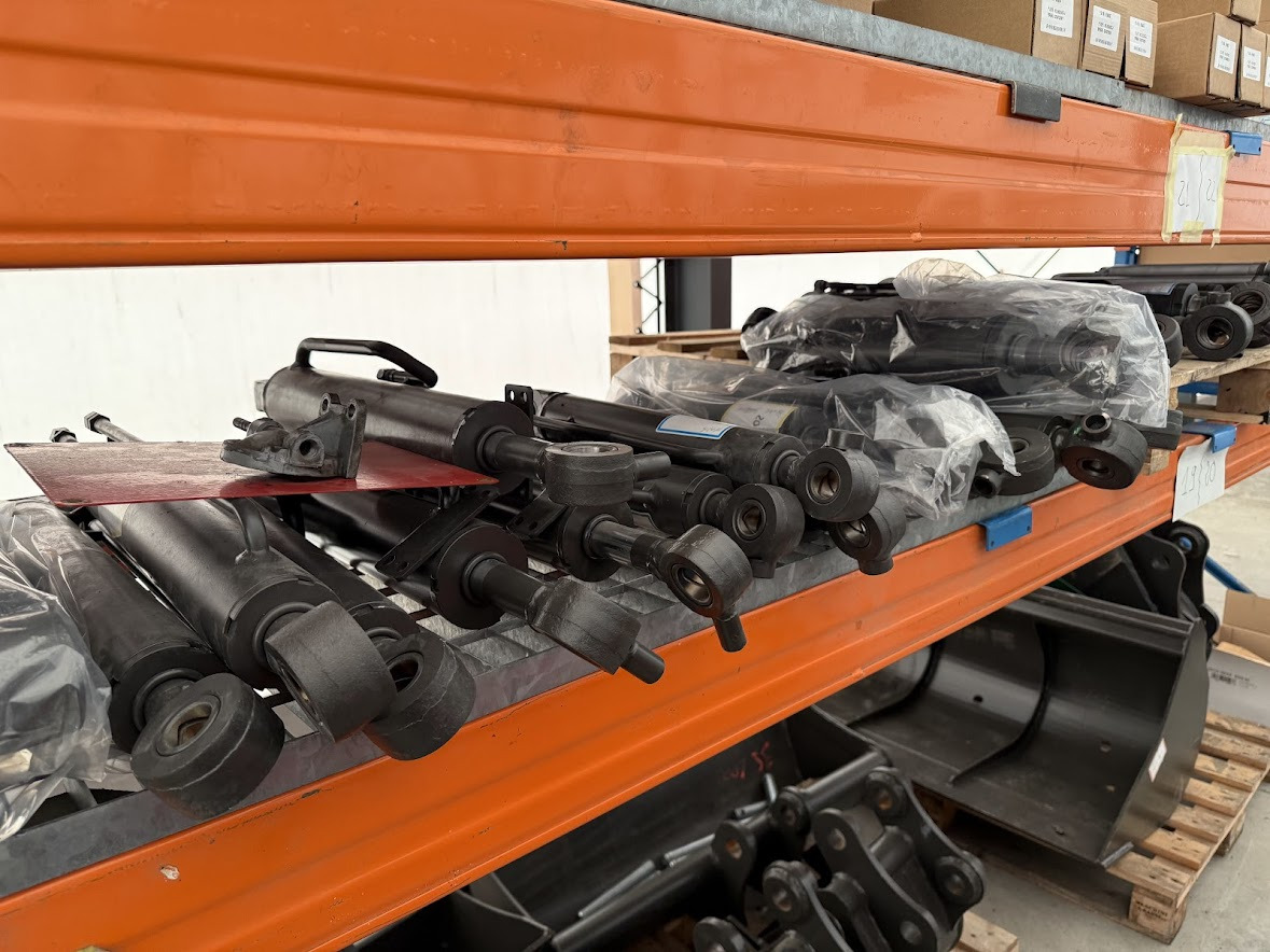 ZAOX CONSTRUCTION MACHINERY A.S. - объявления о продаже undefined: фото 16