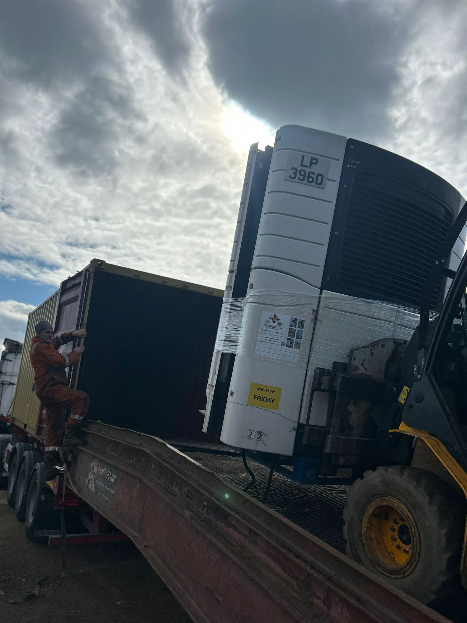 SI Meditalk Limited - Тягачи undefined: фото 12