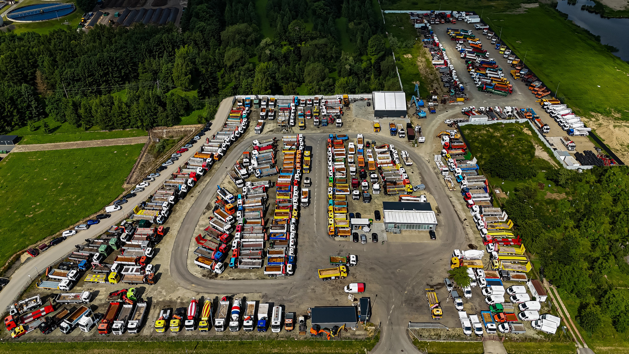 LSI TRUCK SEBASTIAN LUPA - Погрузочно-разгрузочная техника undefined: фото 1