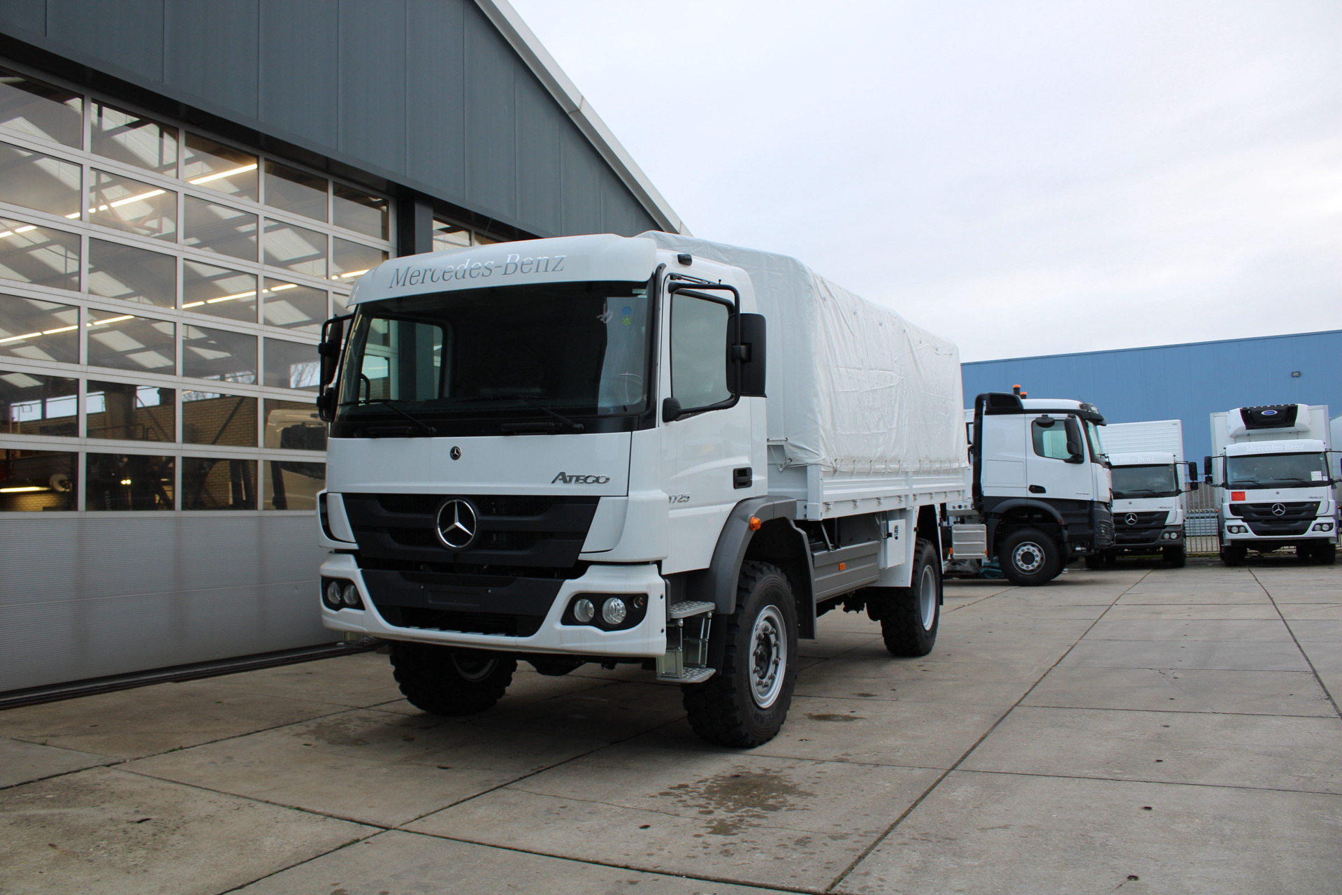 TMH Trucks - объявления о продаже undefined: фото 27