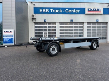 : фото в шапке страницы