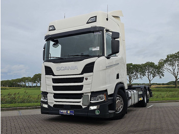 Грузовик-контейнеровоз/ Сменный кузов SCANIA R 450
