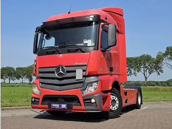 Тягач MERCEDES-BENZ Actros 1846