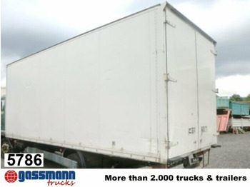 Грузовик с закрытым кузовом