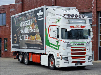 Грузовик с закрытым кузовом SCANIA R 580