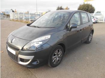 Легковой автомобиль Renault Scenic DCI 130: фото 1