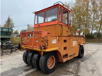 Пневмоколесный каток Hamm GRW 15: фото 3