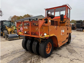 : фото в шапке страницы