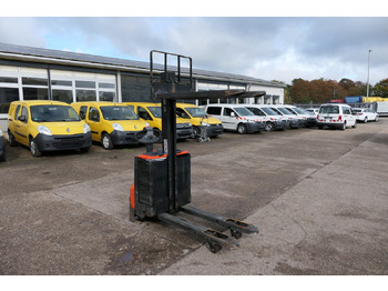 : фото в шапке страницы