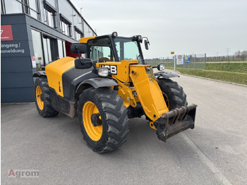Телескопический погрузчик JCB