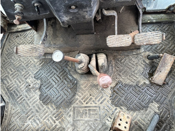 Трактор Massey Ferguson 690: фото 5 Трактор Massey Ferguson 690: фото 5