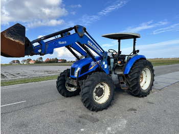 Трактор NEW HOLLAND TD5