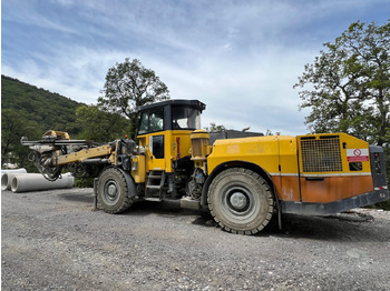 Техника для горизонтального бурения Atlas Copco E2C: фото 3