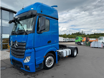 Тягач MERCEDES-BENZ Actros 1845