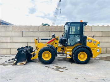 Колёсный погрузчик CATERPILLAR 908