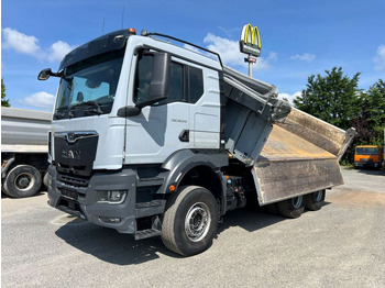 Самосвал MAN TGS
