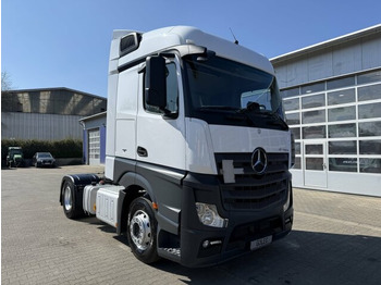 Тягач MERCEDES-BENZ Actros 1845