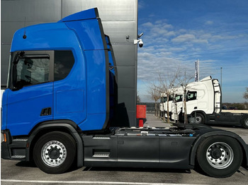 Тягач Scania R 450: фото 2