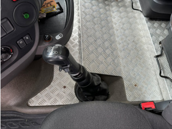 Грузовик бортовой/ Платформа DAF XF 410 FA 4x2 XF 410 FA 4x2, Fahrschule, 2x AHK, 6 Sitze: фото 3 Грузовик бортовой/ Платформа DAF XF 410 FA 4x2 XF 410 FA 4x2, Fahrschule, 2x AHK, 6 Sitze: фото 3